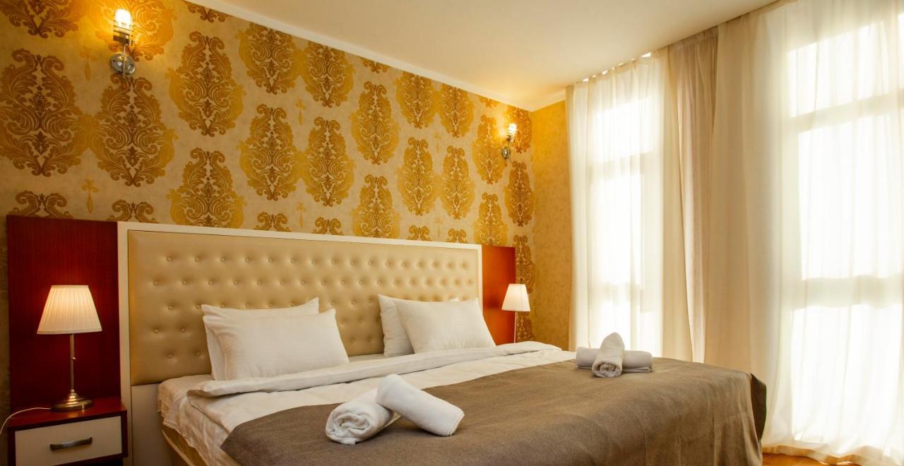 Holiday Lux Tower Batumi Exterior foto
