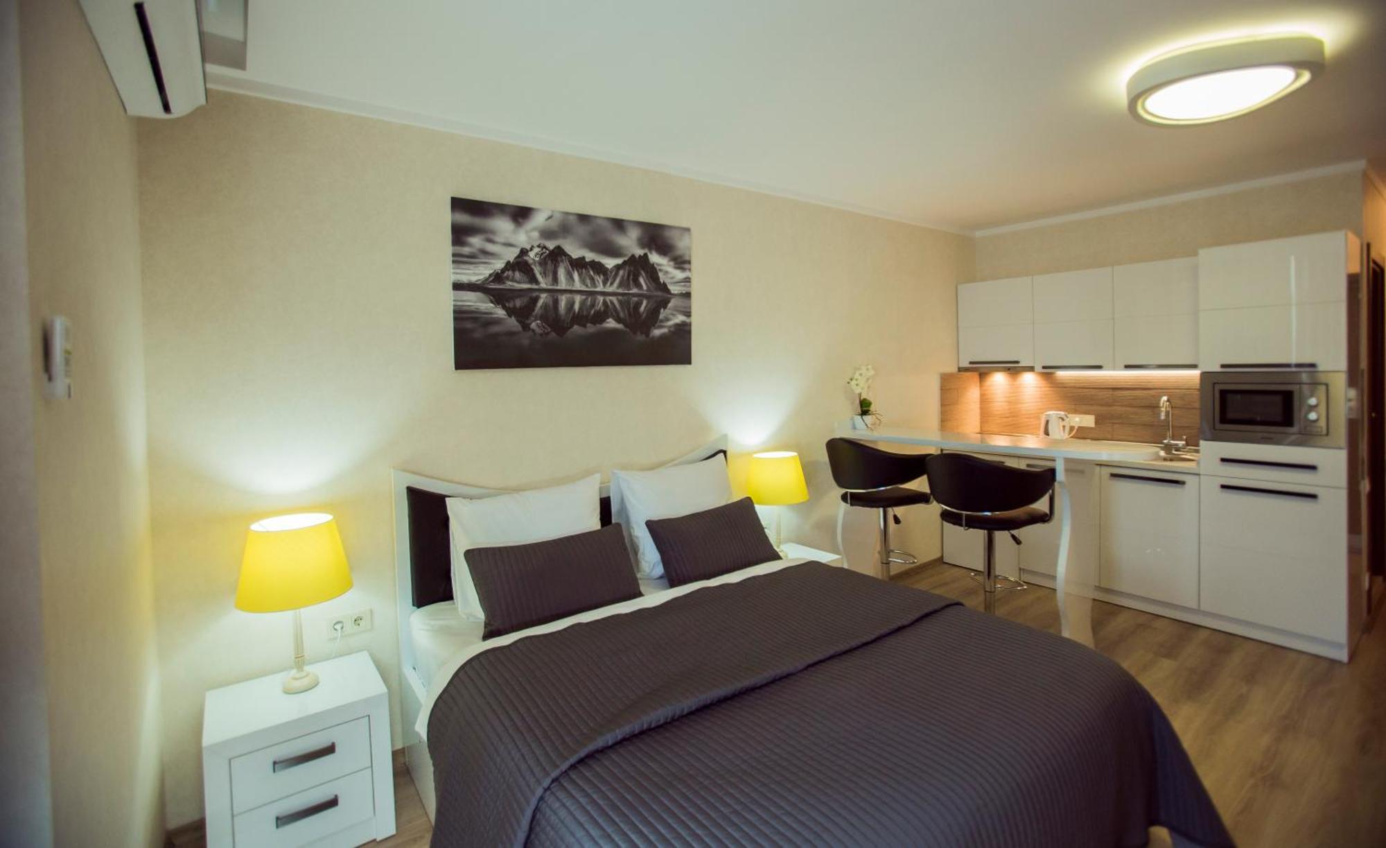 Holiday Lux Tower Batumi Exterior foto